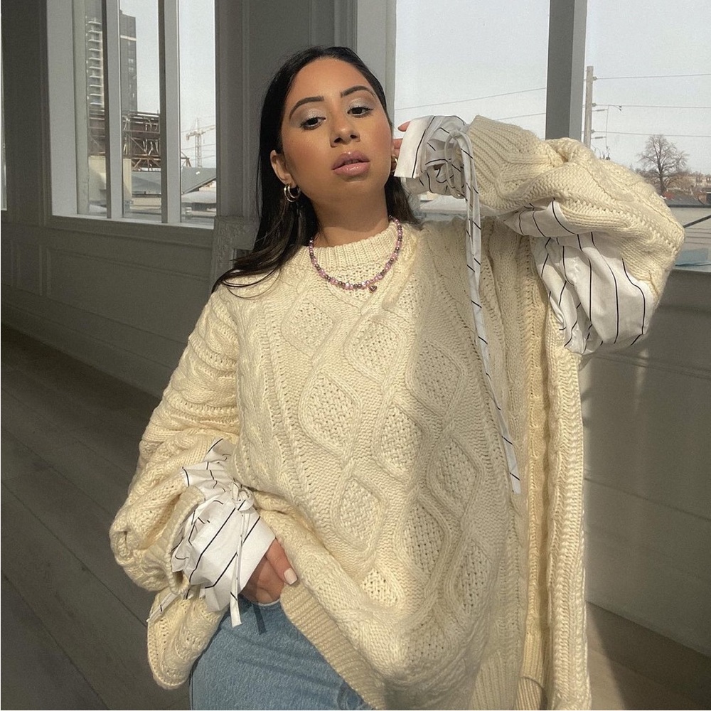 Storets gorgeous oversized sweater size small/ medium, fits up to xl